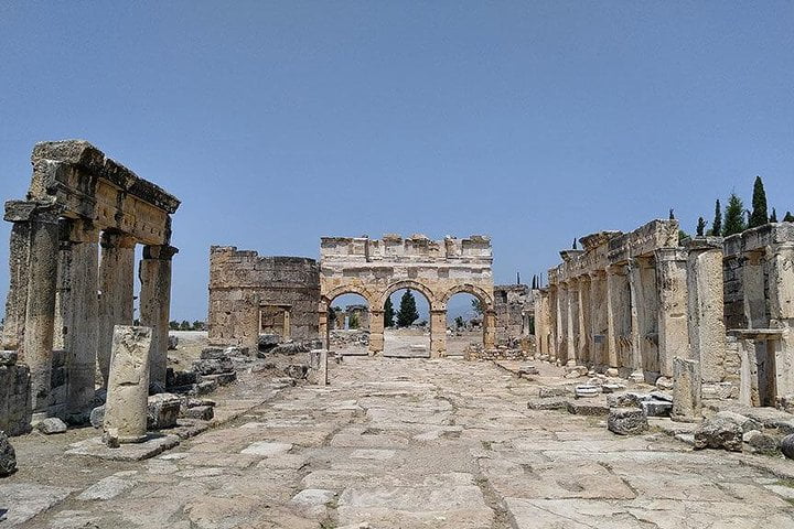 Pamukkale and Hierapolis Tour