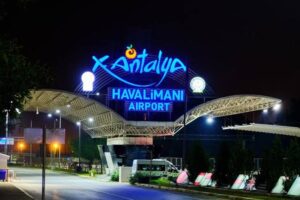 Flughafen Antalya Abflug Antalya Airport Departures
